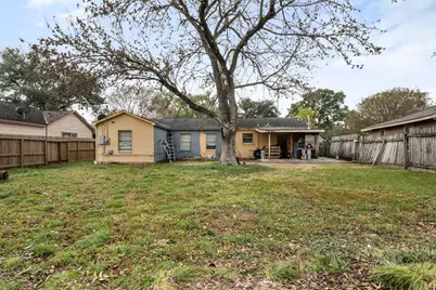 12022 Meadowpass Street, Houston, TX 77076 - Photo 20