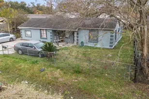 12022 Meadowpass St, Houston, TX 77076 - Photo 24