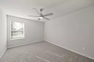 831 Red Oakland Dr, Houston, TX 77090 - Photo 8