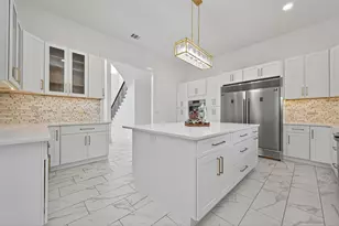 8006 Longridge Dr, Houston, TX 77055 - Photo 14