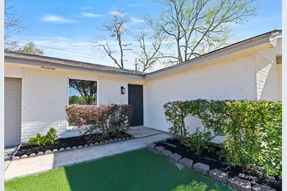 7810 Willow Mint Lane, Houston, TX 77086 - Photo 2