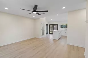 7810 Willow Mint Ln, Houston, TX 77086 - Photo 6