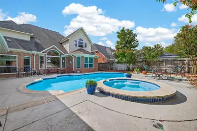 2811 Bright Trail, Sugar Land, TX 77479 - Photo 36