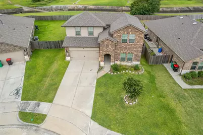 3907 Hawaiian Court, Baytown, TX 77521 - Photo 4