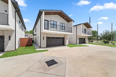 1811 N Spring Dr #7, Houston, TX 77373 - Photo 2