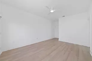 1811 N Spring Dr, Houston, TX 77373 - Photo 20