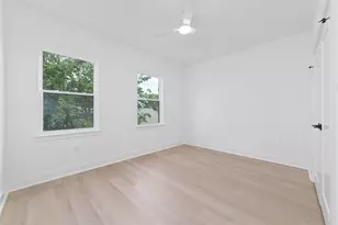 1811 N Spring Dr, Houston, TX 77373 - Photo 28