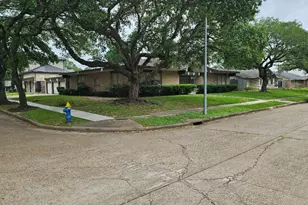5303 Paisley St, Houston, TX 77096 - Photo 6