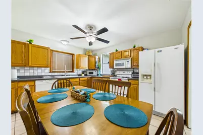 1101 15th Avenue N, Texas City, TX 77590 - Photo 16