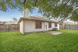 26912 Castlecliff Ln, Kingwood, TX 77339 - Photo 18