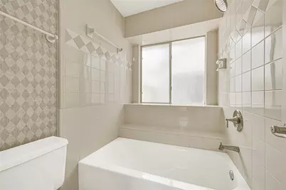 12322 Meadow Ridge Drive, Stafford, TX 77477 - Photo 20