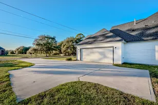 2255 S Pine Island Rd, Beaumont, TX 77713 - Photo 28