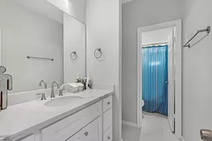 8407 James Franklin St, Houston, TX 77088 - Photo 20