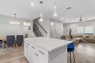 8407 James Franklin St, Houston, TX 77088 - Photo 10