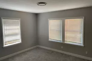 727 W 5th St, Freeport, TX 77541 - Photo 8