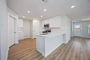 803 Clear Vly Ln, Dayton, TX 77535 - Photo 2