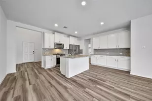 9245 Inland Leather Ln, Conroe, TX 77385 - Photo 12