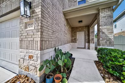 9245 Inland Leather Lane, Conroe, TX 77385 - Photo 8