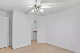 919 E 36th St, Houston, TX 77022 - Photo 14