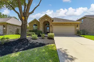 13814 McKinney Creek Ln, Houston, TX 77044 - Photo 1