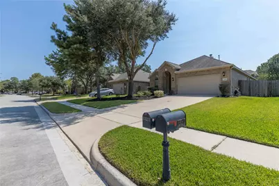 13814 McKinney Creek Lane, Houston, TX 77044 - Photo 38