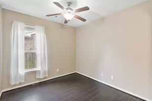 13814 McKinney Creek Ln, Houston, TX 77044 - Photo 22
