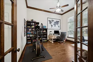 6019 Majestic Pines Dr, Kingwood, TX 77345 - Photo 4