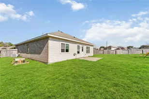 3139 Silverchase Meadows Dr, Houston, TX 77014 - Photo 4