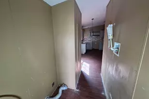2910 Fairbanks St, Houston, TX 77026 - Photo 2