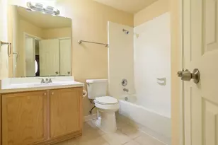 11815 S Brenton Knoll Dr, Tomball, TX 77375 - Photo 10