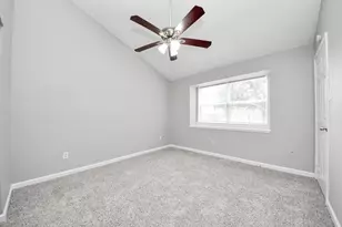 10603 Thorncliff Dr, Humble, TX 77396 - Photo 14