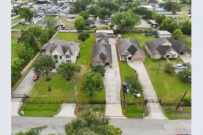5627 Brookfield Drive, Houston, TX 77085 - Photo 32