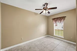 5627 Brookfield Dr, Houston, TX 77085 - Photo 14