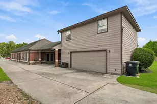 5627 Brookfield Dr, Houston, TX 77085 - Photo 24
