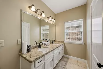 5627 Brookfield Drive, Houston, TX 77085 - Photo 22