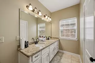 5627 Brookfield Dr, Houston, TX 77085 - Photo 22