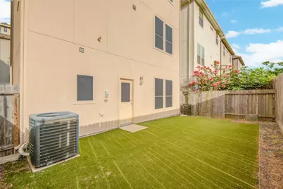 9624 Cambridge Manor Lane, Houston, TX 77045 - Photo 36