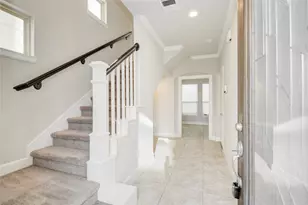 9624 Cambridge Manor Ln, Houston, TX 77045 - Photo 8