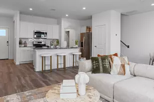 7611 Inwood Hls Ln, Houston, TX 77088 - Photo 12