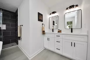5619 Duxbury St, Houston, TX 77035 - Photo 36