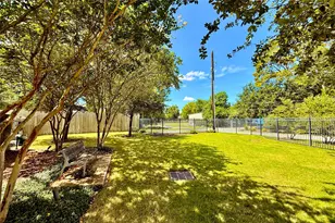 1812 Agoura Hills Dr, Houston, TX 77080 - Photo 26
