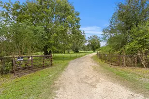 26962 Old Hwy 105 W, Montgomery, TX 77316 - Photo 1