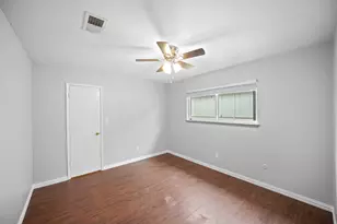 6214 Gladewell Dr, Houston, TX 77072 - Photo 18