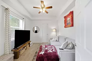 1147 W 24th St, Houston, TX 77008 - Photo 6