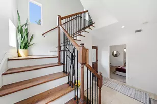 1147 W 24th St, Houston, TX 77008 - Photo 8