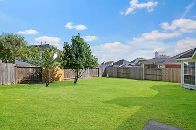 2304 Megellan Point Lane, Pearland, TX 77584 - Photo 38
