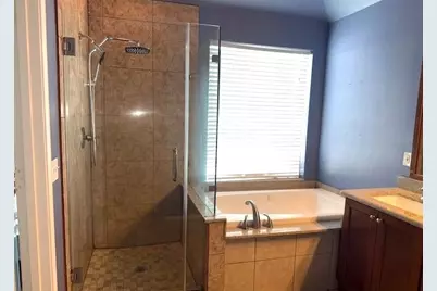 11014 Redhaven Court, Houston, TX 77065 - Photo 12