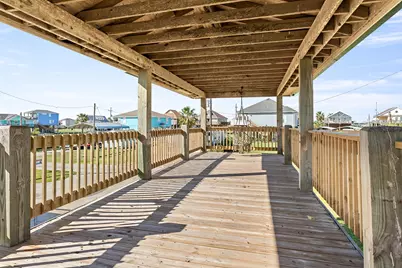 946 Meynig Drive, Crystal Beach, TX 77650 - Photo 8