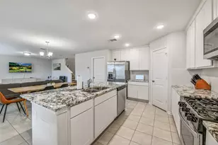 1802 Tioga Vw Dr, Rosharon, TX 77583 - Photo 10