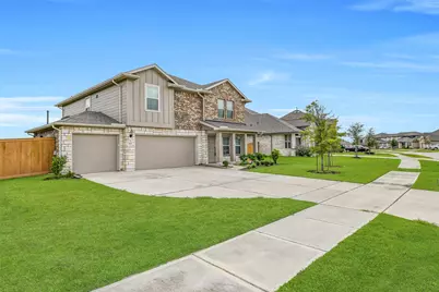 1802 Tioga View Drive, Rosharon, TX 77583 - Photo 2